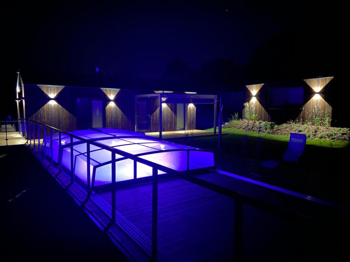 Nowe Domki Deluxe Z Widokiem Na Zatoke Z Basenem I Sauna Oslonino Екстер'єр фото