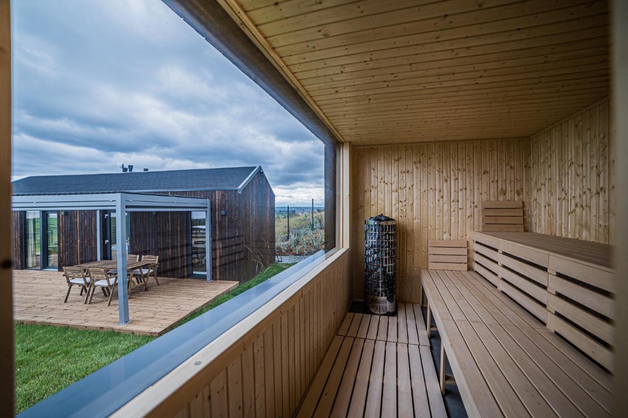 Nowe Domki Deluxe Z Widokiem Na Zatoke Z Basenem I Sauna Oslonino Екстер'єр фото