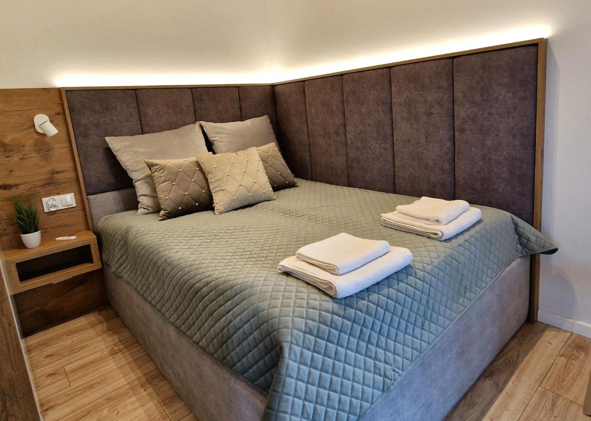 Nowe Domki Deluxe Z Widokiem Na Zatoke Z Basenem I Sauna Oslonino Екстер'єр фото