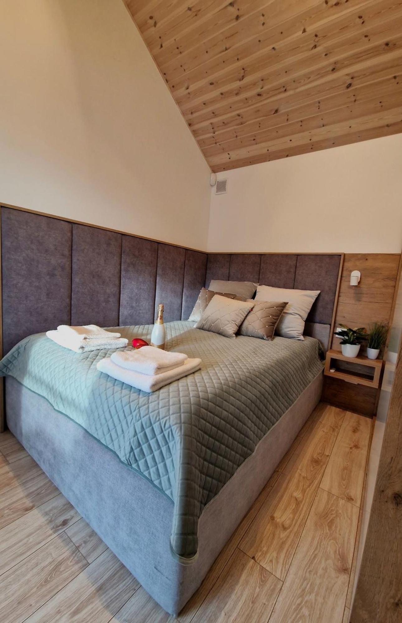 Nowe Domki Deluxe Z Widokiem Na Zatoke Z Basenem I Sauna Oslonino Екстер'єр фото