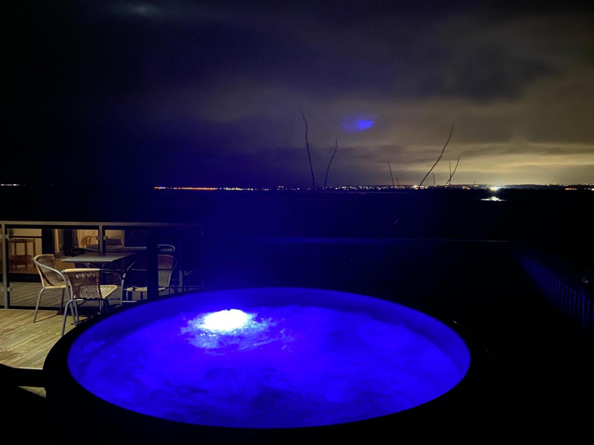 Nowe Domki Deluxe Z Widokiem Na Zatoke Z Basenem I Sauna Oslonino Екстер'єр фото
