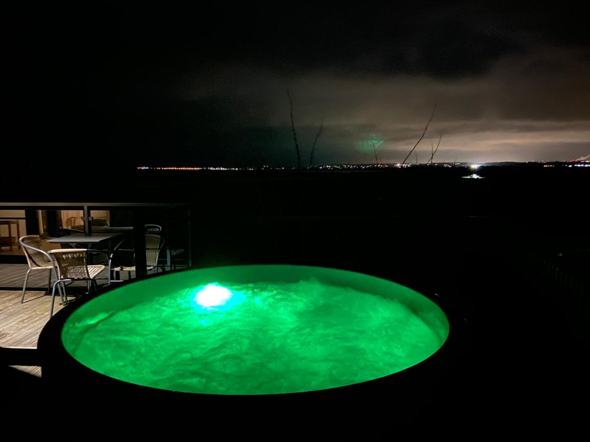 Nowe Domki Deluxe Z Widokiem Na Zatoke Z Basenem I Sauna Oslonino Екстер'єр фото